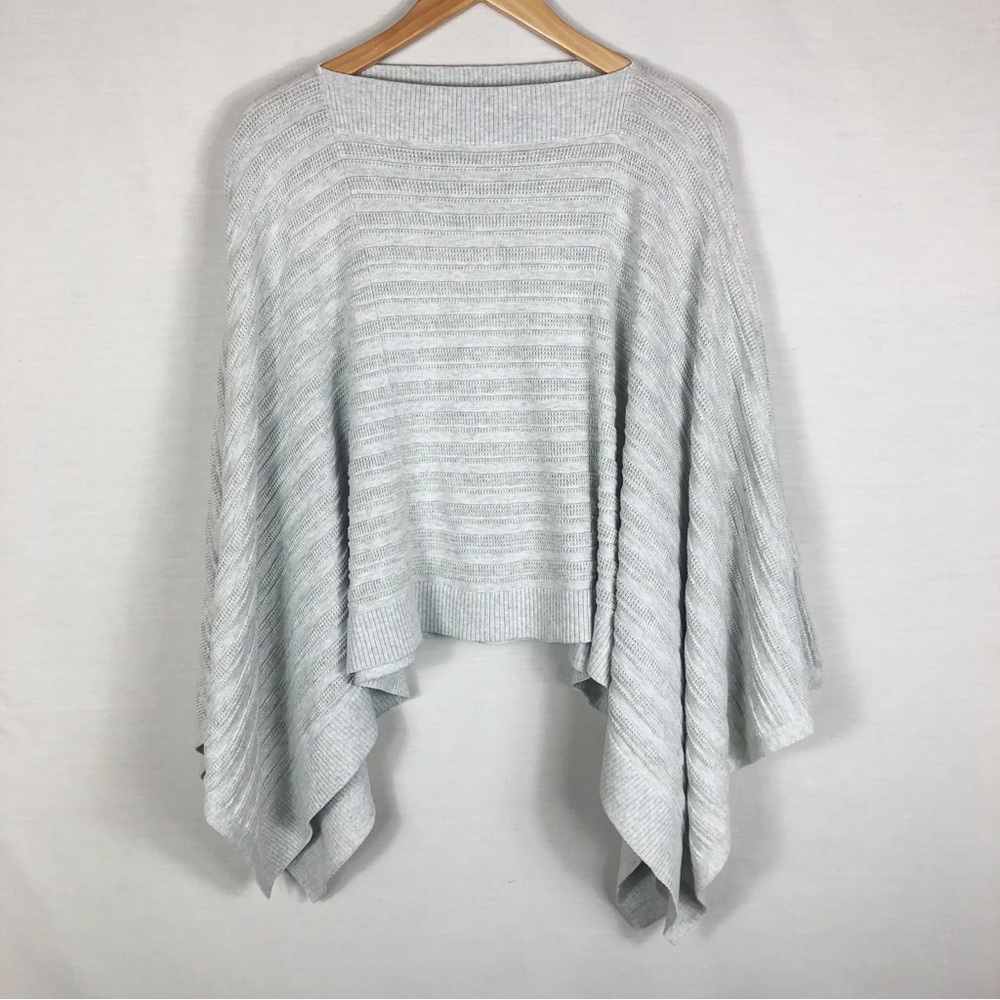 Lululemon Forward Flow Poncho | Heathered Ultra Light Grey | One Size